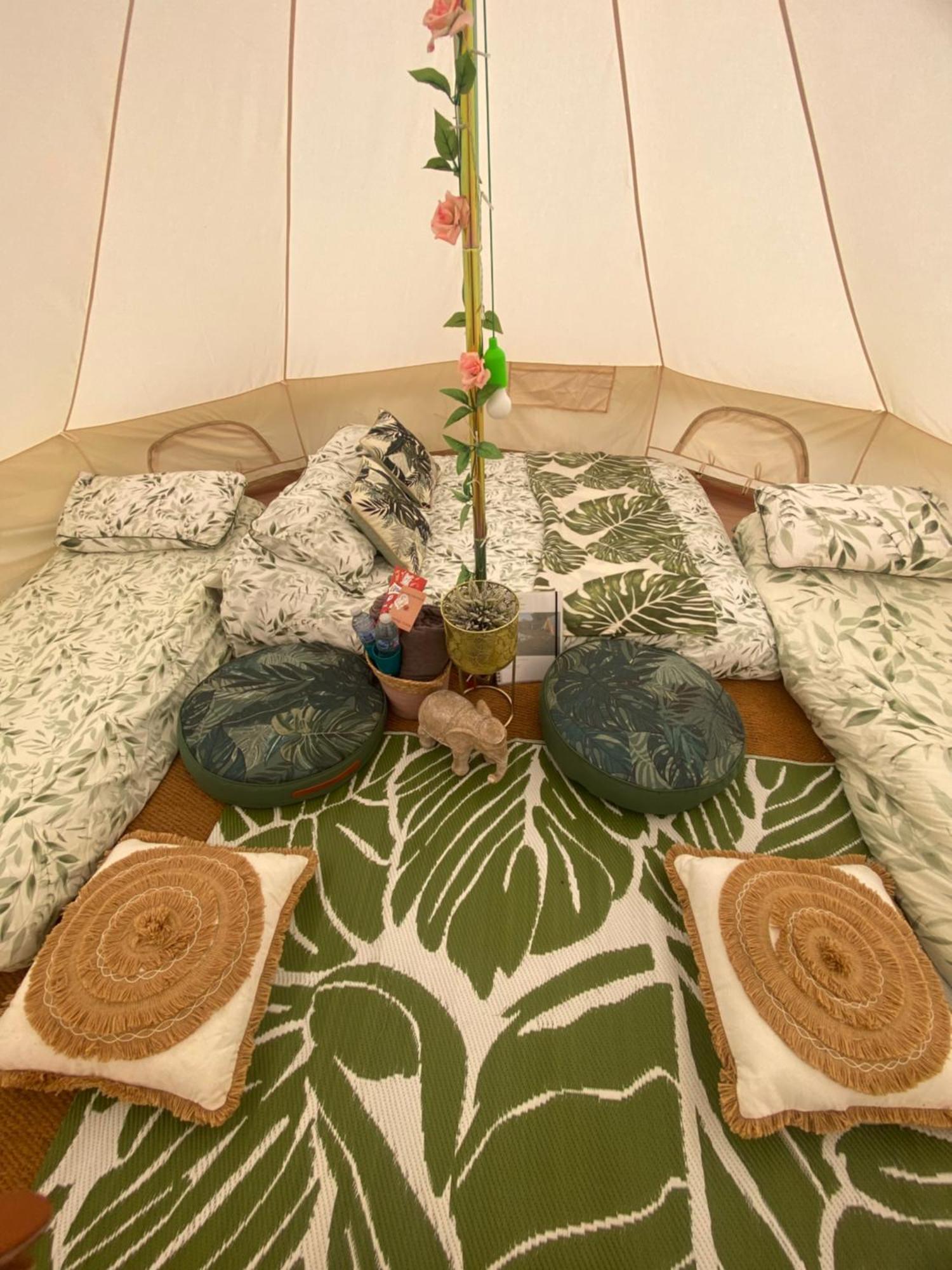 Country Bumpkins Luxury Glamping Hotel Wellingore ภายนอก รูปภาพ